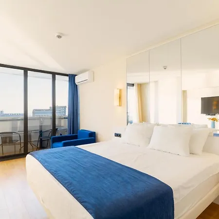 Gc Apartments Batoumi Extérieur photo